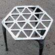 После того, как металл остыл, можно вынимать его и дальше конструировать стул
